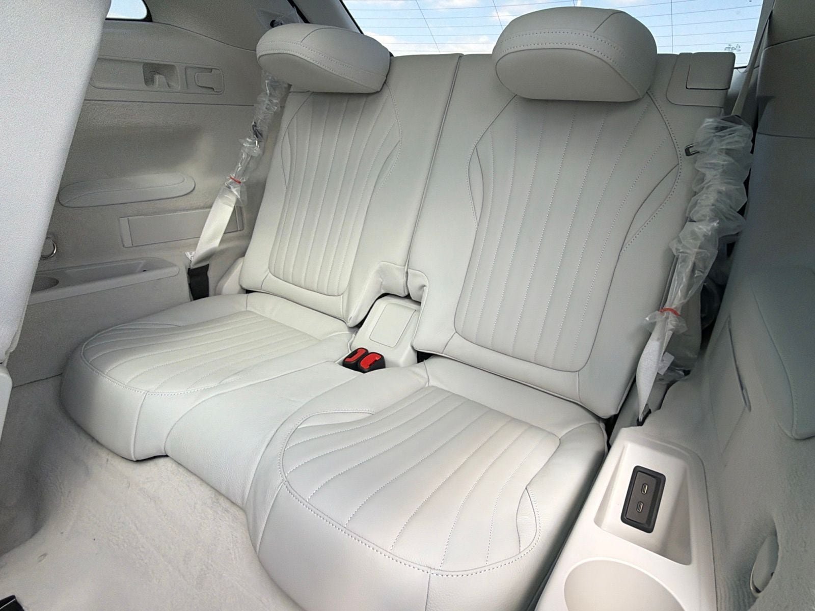 New 2027 Mercedes-Benz EQS 400 4MATIC SUV image 29