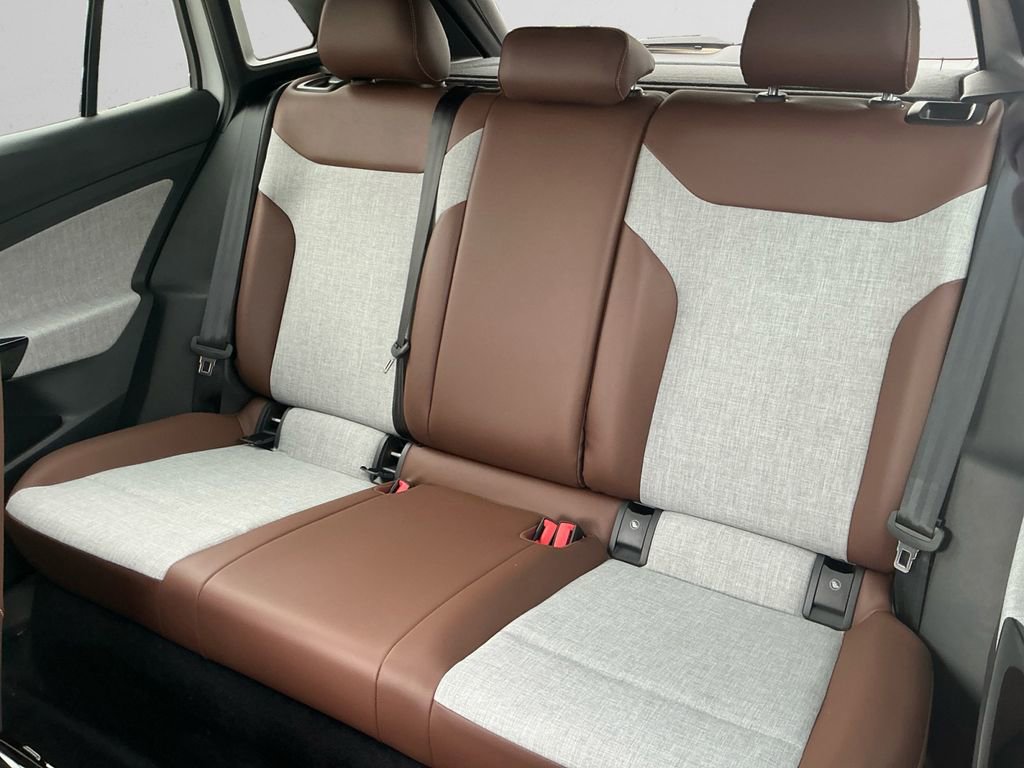 New 2026 Volkswagen ID.4 Pro image 13