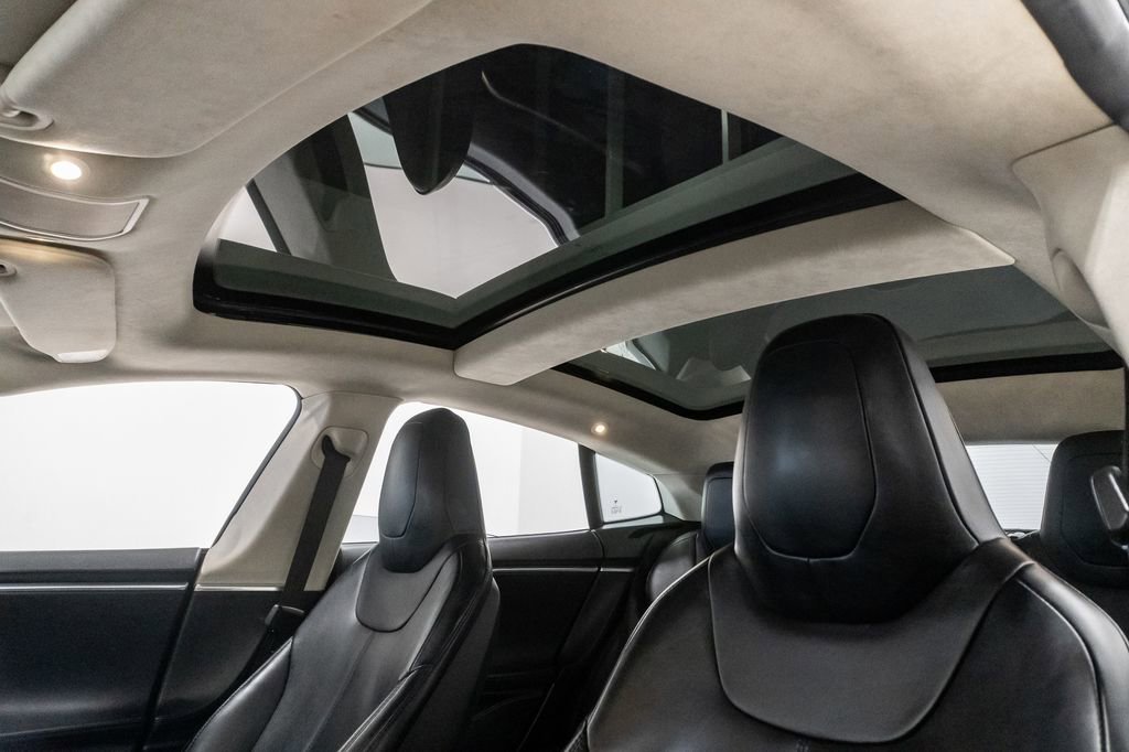Used 2015 Tesla Model S 85D image 8