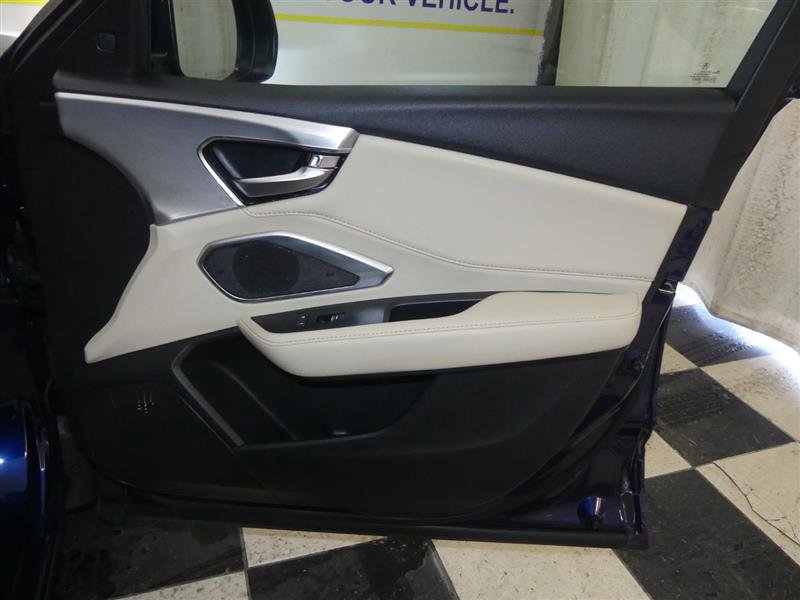 Used 2024 Acura RDX SH-AWD image 25