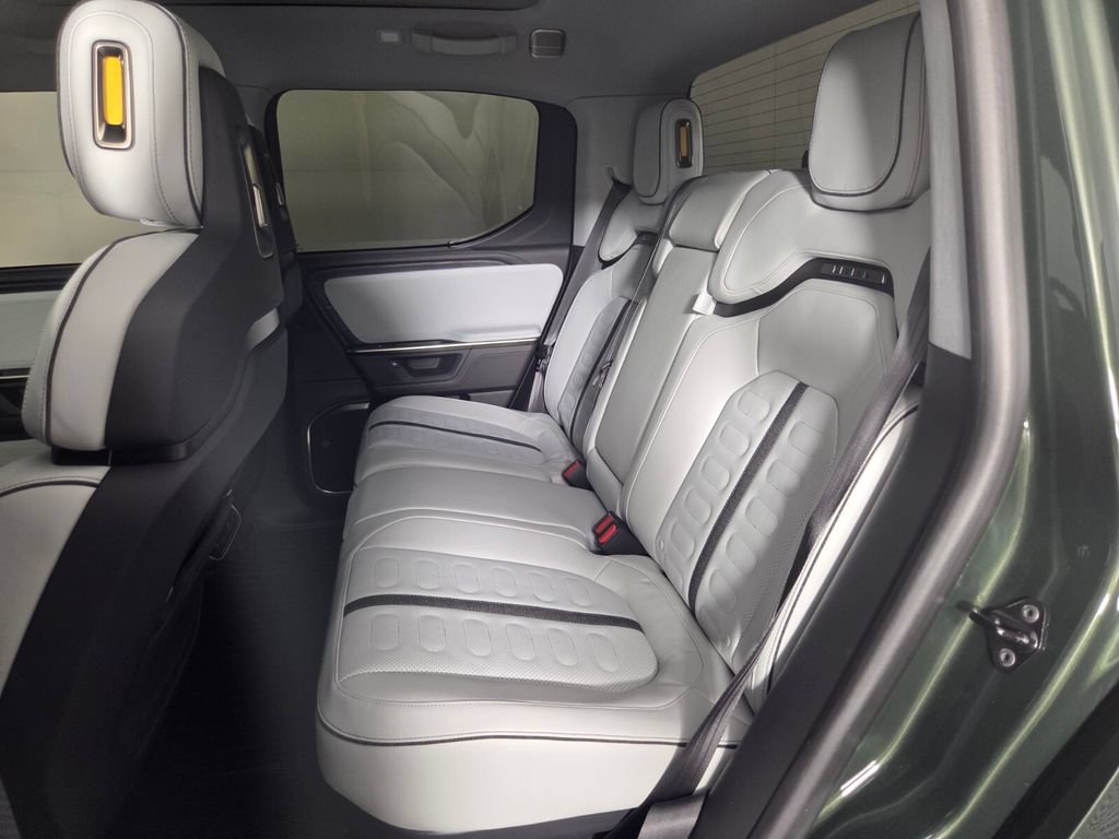 Used 2025 Rivian R1T Adventure AWD/4WD image 23