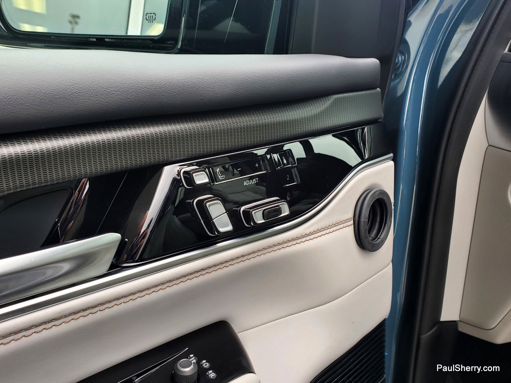 New 2026 Jeep Grand Wagoneer L Summit AWD/4WD image 28