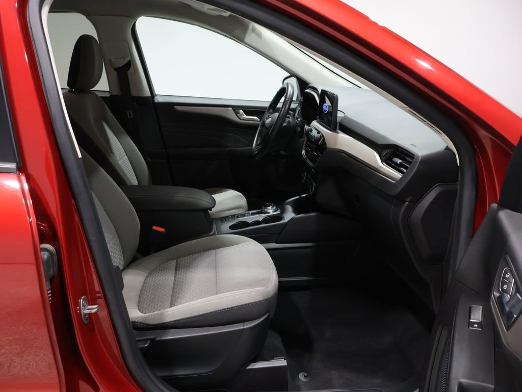 Used 2021 Ford Escape SE w/ Convenience Package image 24