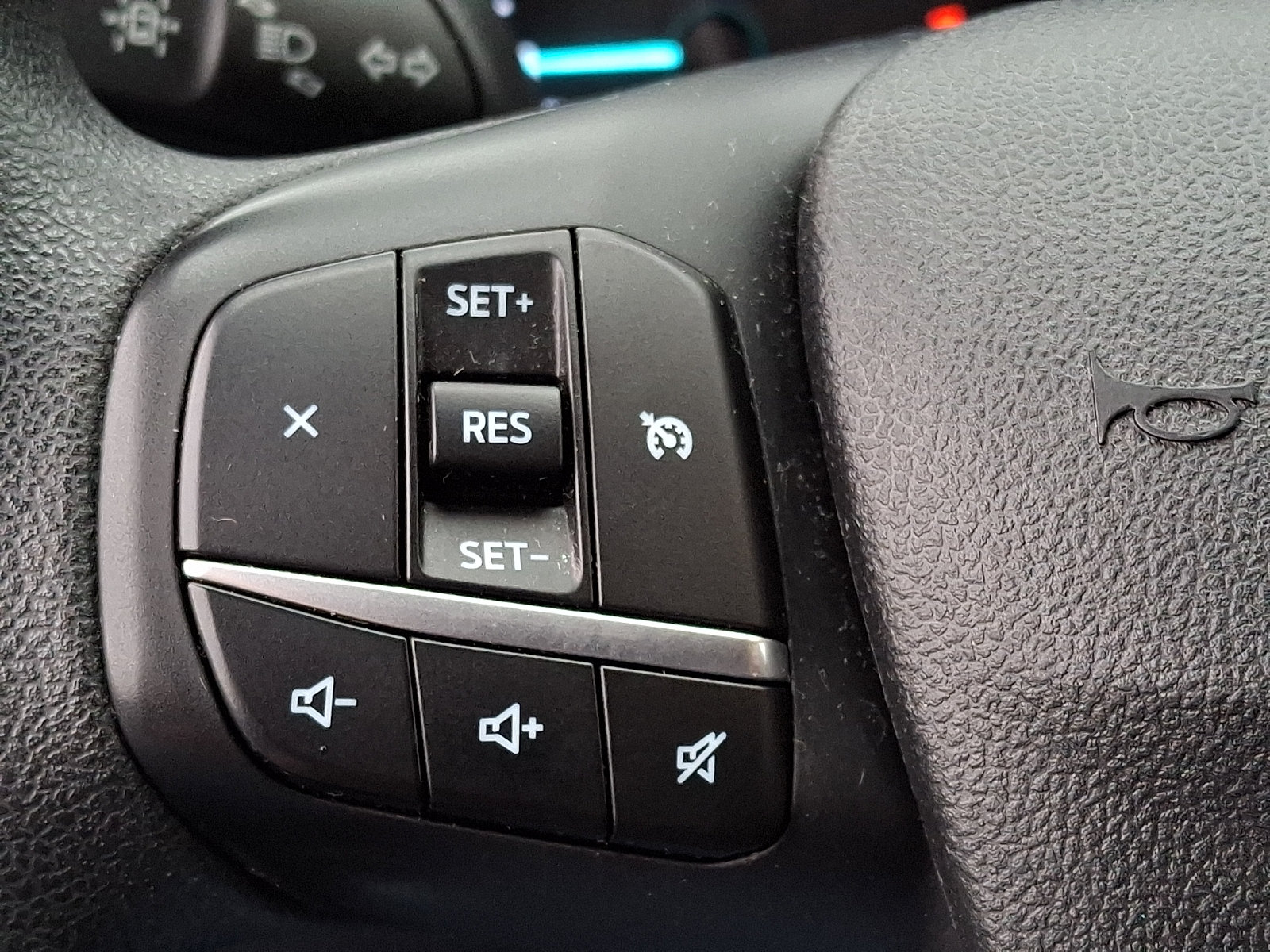 Certified 2022 Ford Escape SE AWD/4WD image 23