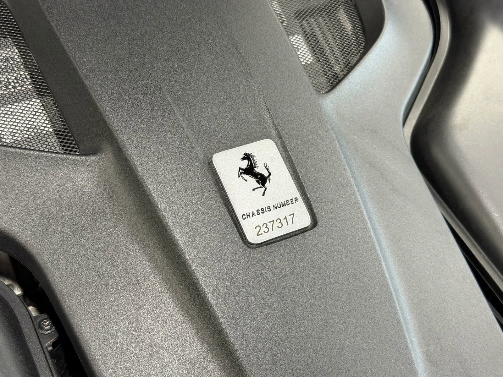 Used 2018 Ferrari GTC4Lusso AWD/4WD image 32
