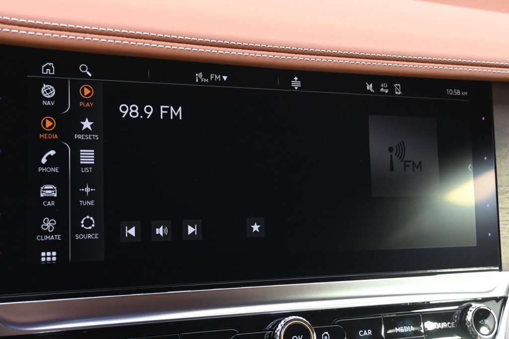 Used 2024 Bentley Continental GT image 32