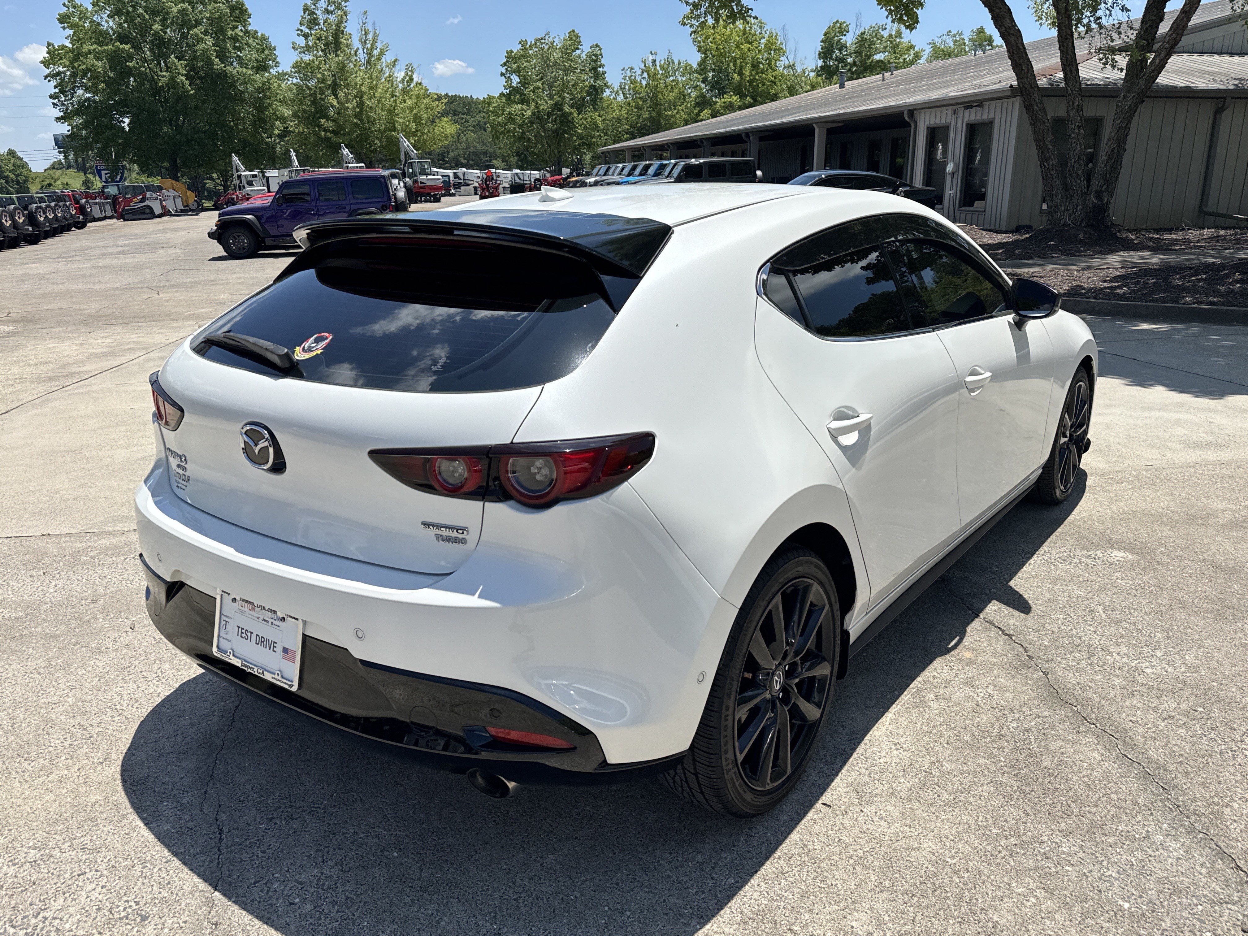 Used 2021 MAZDA MAZDA3 Hatchback w/Premium Plus Pkg AWD/4WD image 7