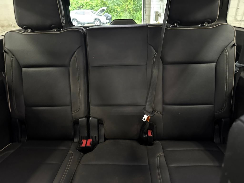Used 2022 GMC Yukon XL SLT w/ SLT Luxury Package AWD/4WD image 22