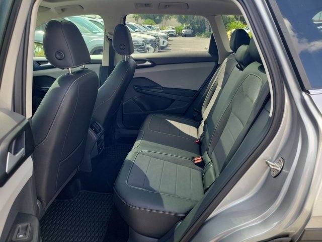 Certified 2023 Volkswagen Taos SE FWD image 13