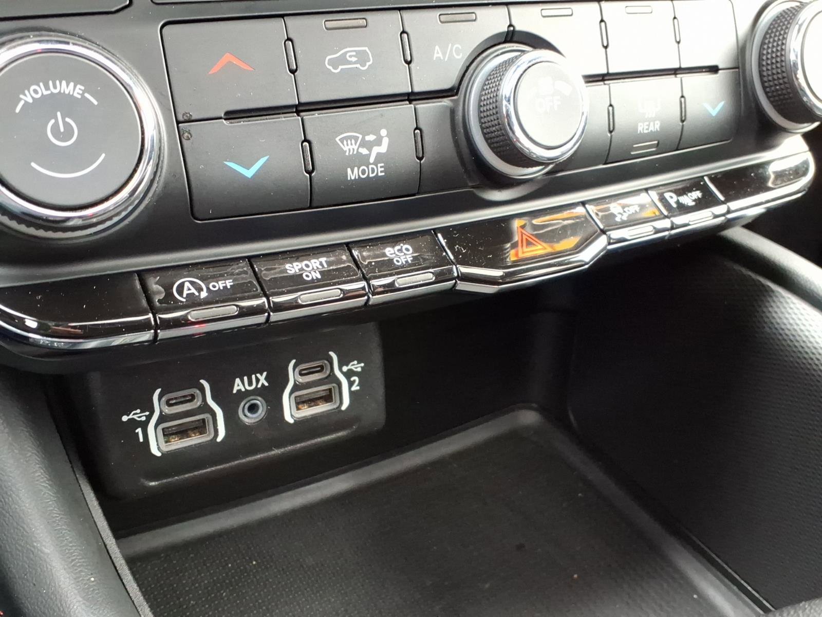 Used 2024 Dodge Durango GT image 24