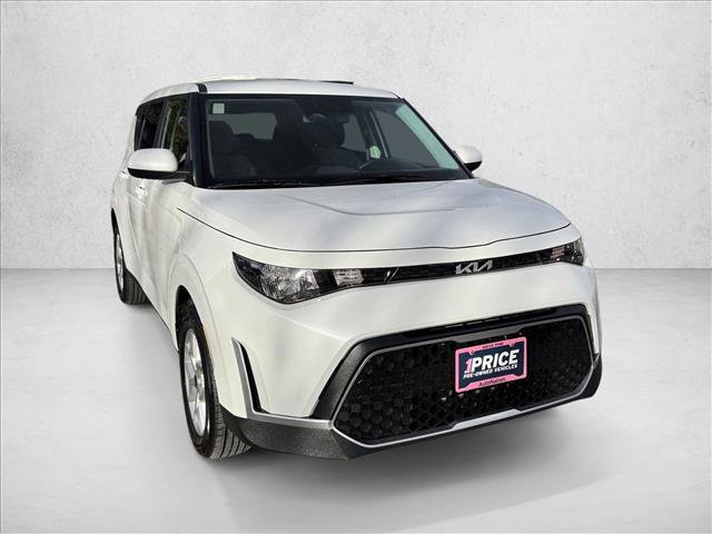 Used 2024 Kia Soul LX w/ Option Group 015 image 3