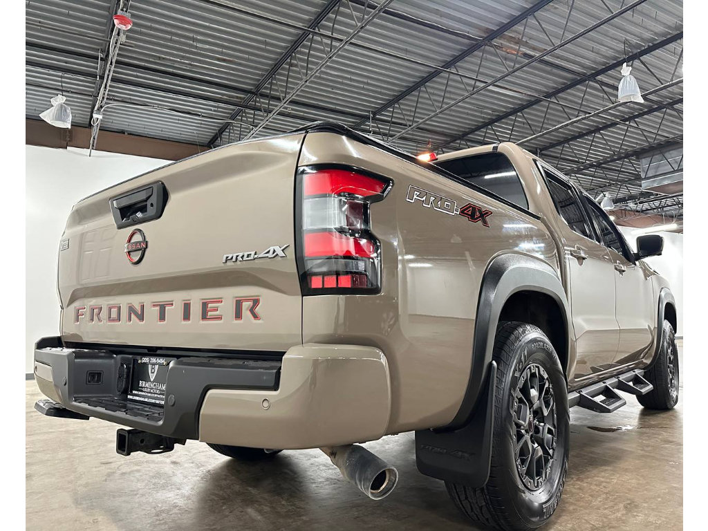 Used 2023 Nissan Frontier PRO-4X w/ Pro-4X Premium Package AWD/4WD image 13