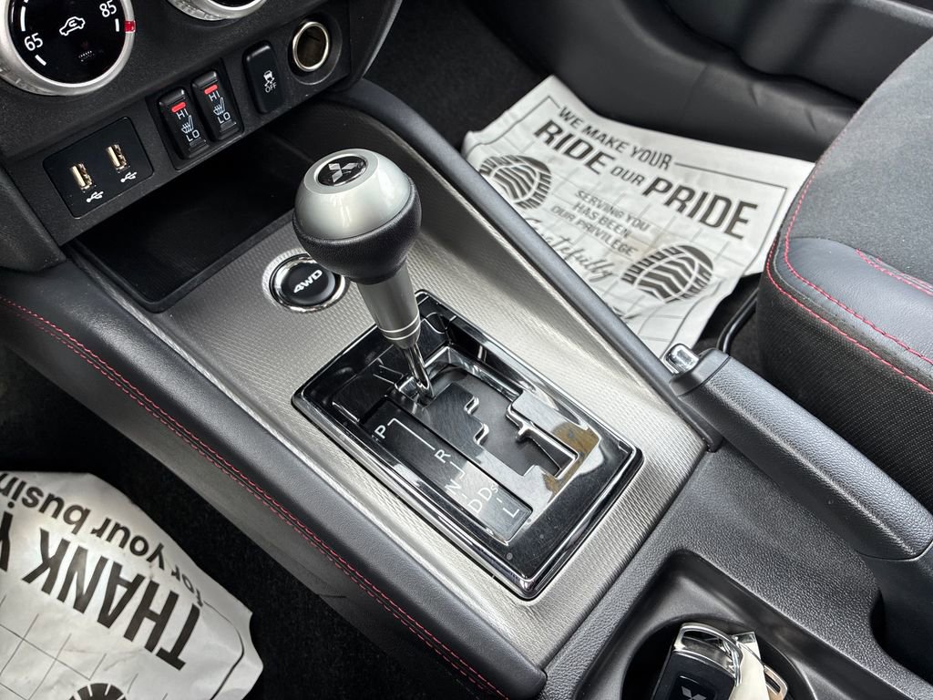 Used 2022 Mitsubishi Outlander Sport SE image 30