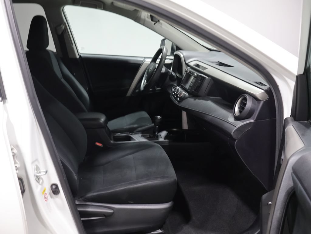 Used 2017 Toyota RAV4 LE w/ Carpet Mat Package FWD image 22