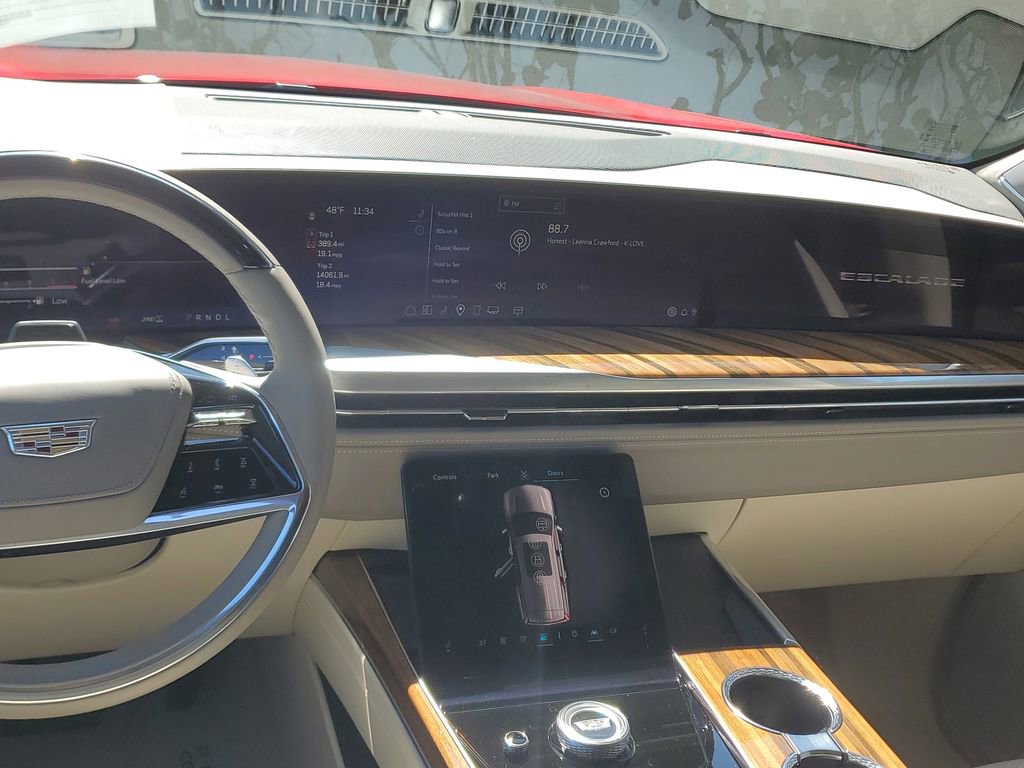 Certified 2025 Cadillac Escalade Sport Platinum w/ LPO, Floor Liner Package image 19