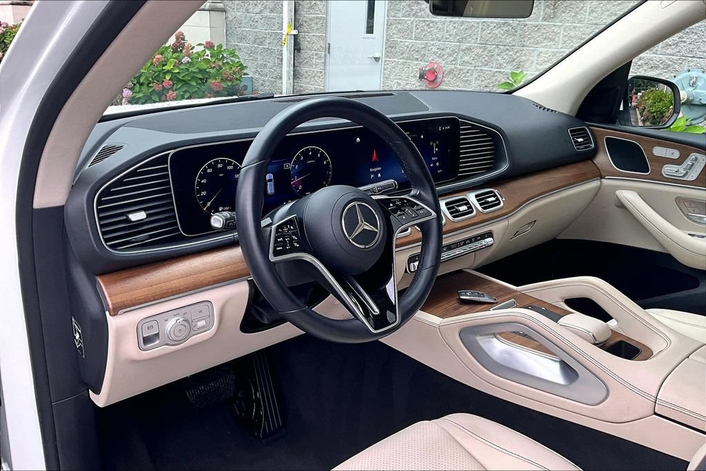 Certified 2025 Mercedes-Benz GLE 350 4MATIC image 13
