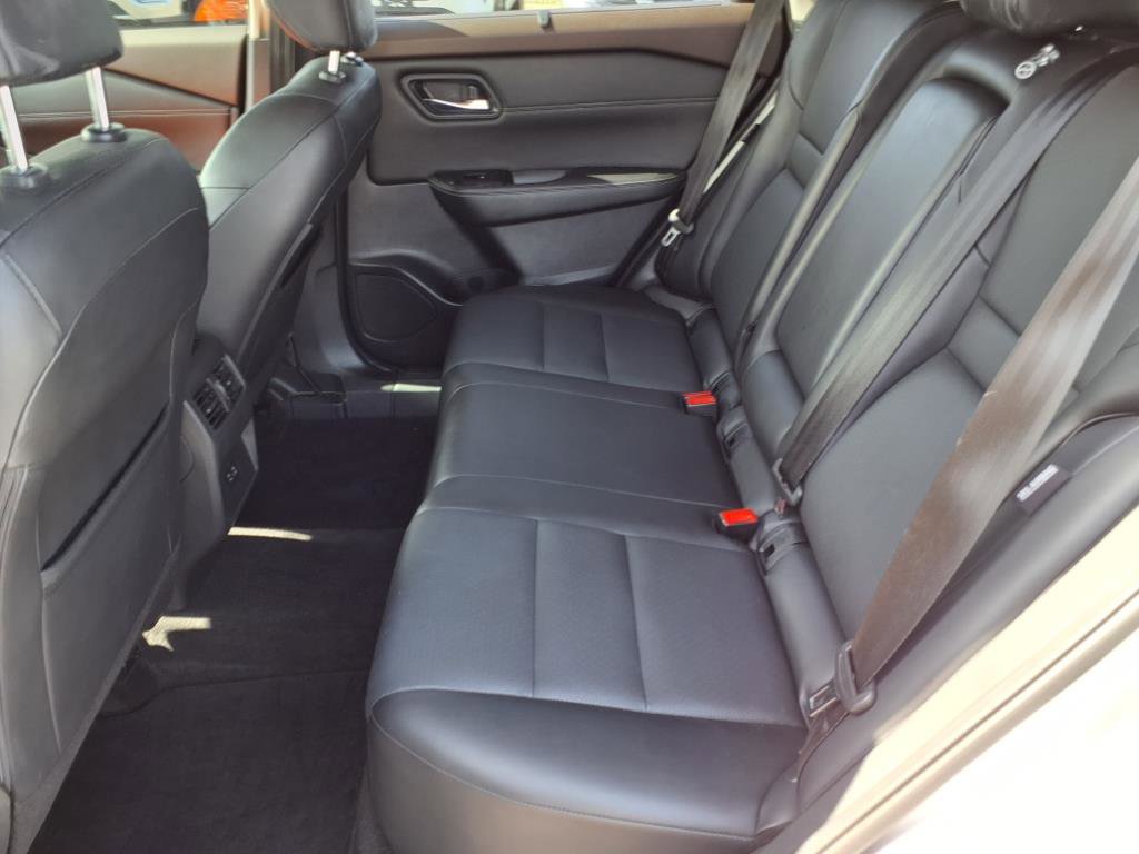 Certified 2022 Nissan Rogue SV w/ SV Premium Package image 12