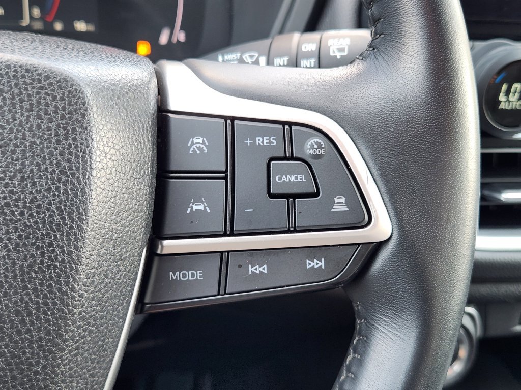 Used 2025 Toyota Grand Highlander FWD image 31