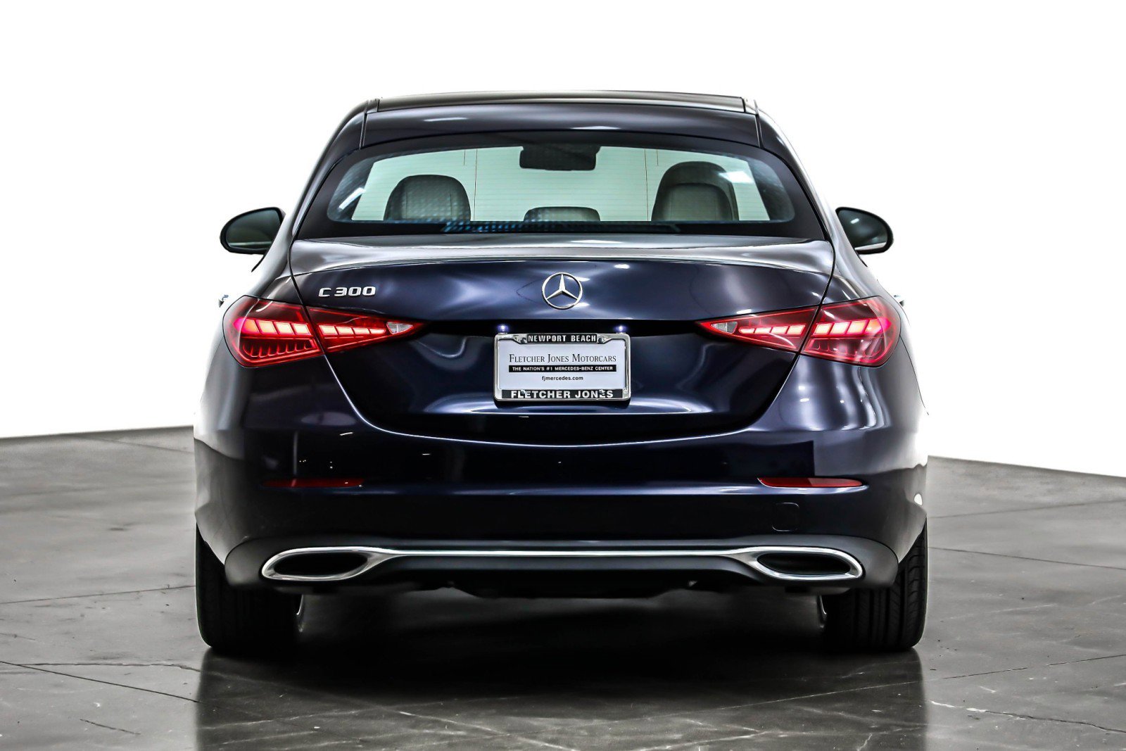 Used 2022 Mercedes-Benz C 300 Sedan image 4
