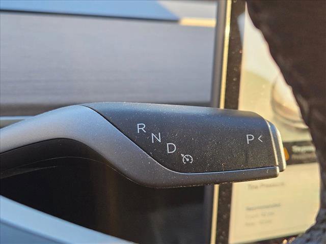 Used 2023 Tesla Model 3 Standard Range image 11