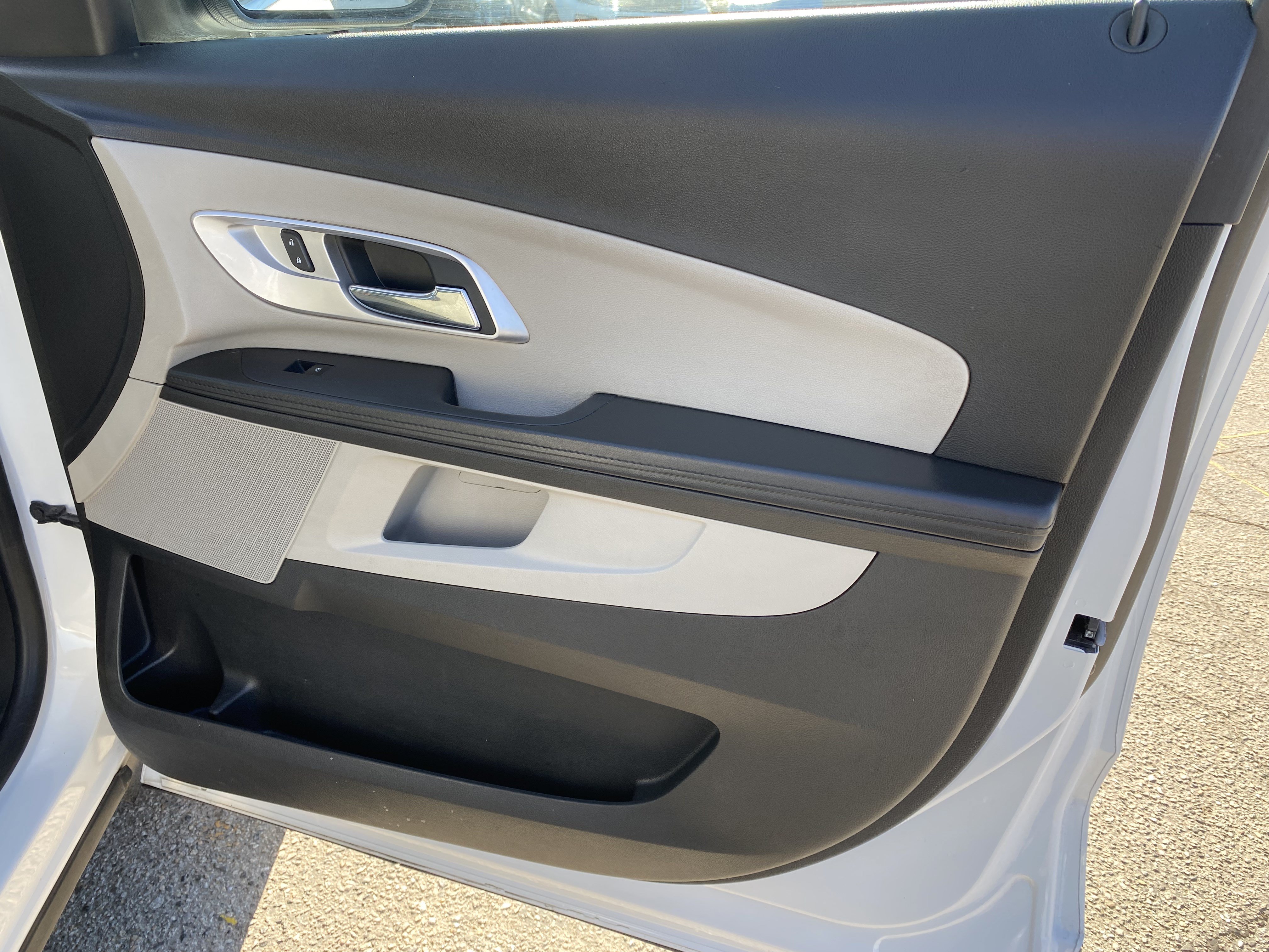 Used 2016 Chevrolet Equinox LT AWD/4WD image 23