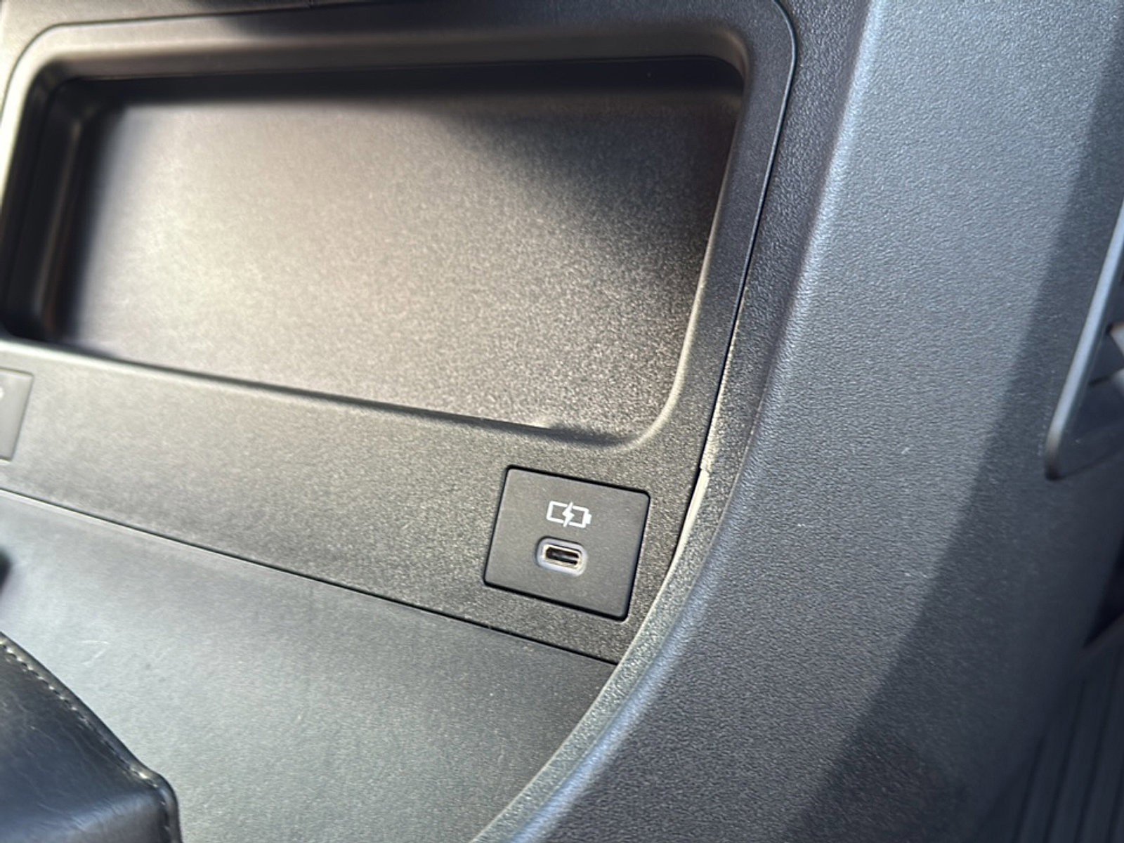 Certified 2023 Subaru Solterra AWD image 40