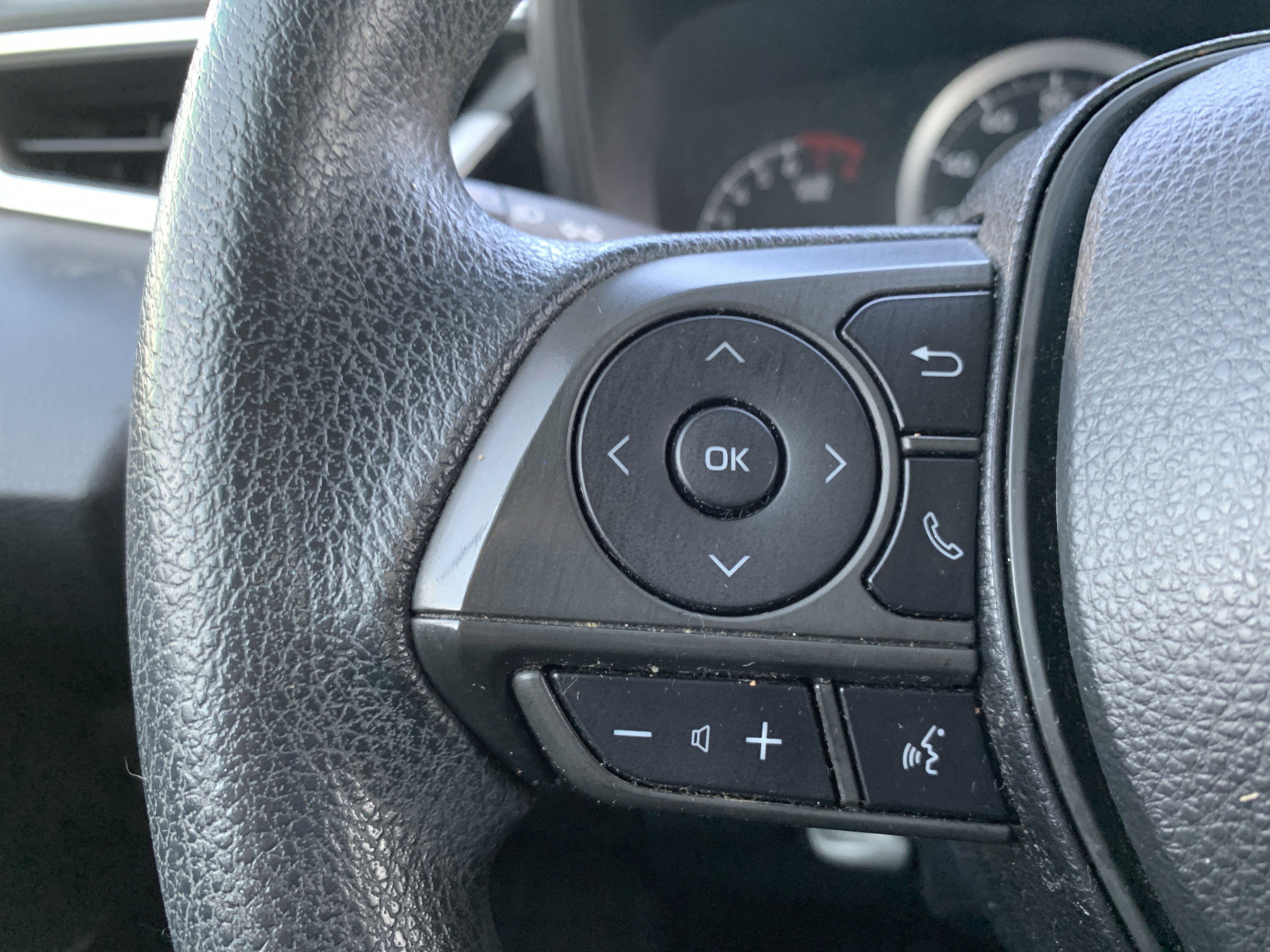 Used 2021 Toyota Corolla LE FWD image 33