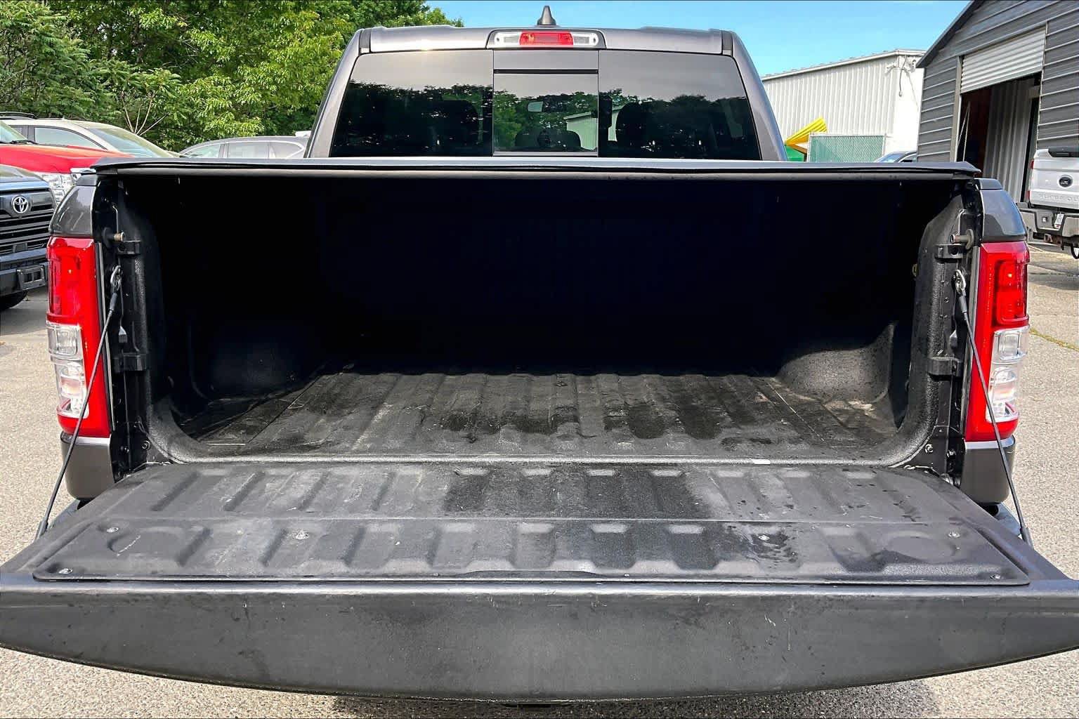 Used 2020 RAM 1500 Big Horn AWD/4WD image 30