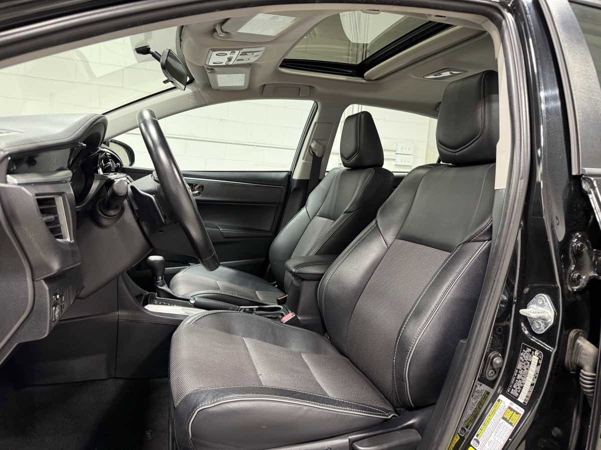 Used 2015 Toyota Corolla S image 14