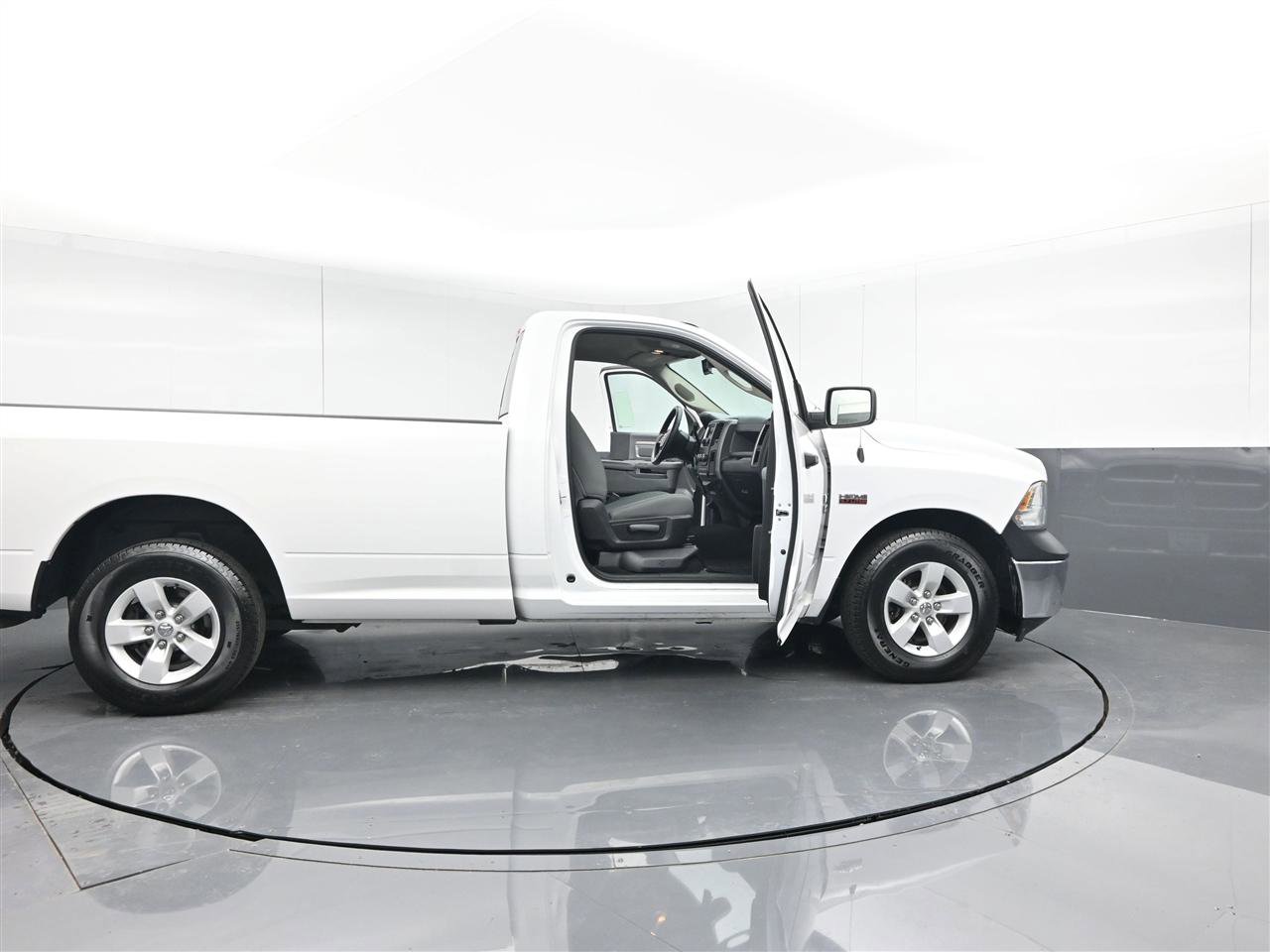 Used 2016 RAM 1500 Tradesman w/ Power & Remote Entry Group image 37