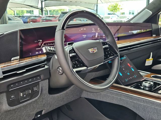 Certified 2026 Cadillac Escalade ESV Platinum Sport w/ LPO, ONYX Package AWD/4WD image 8