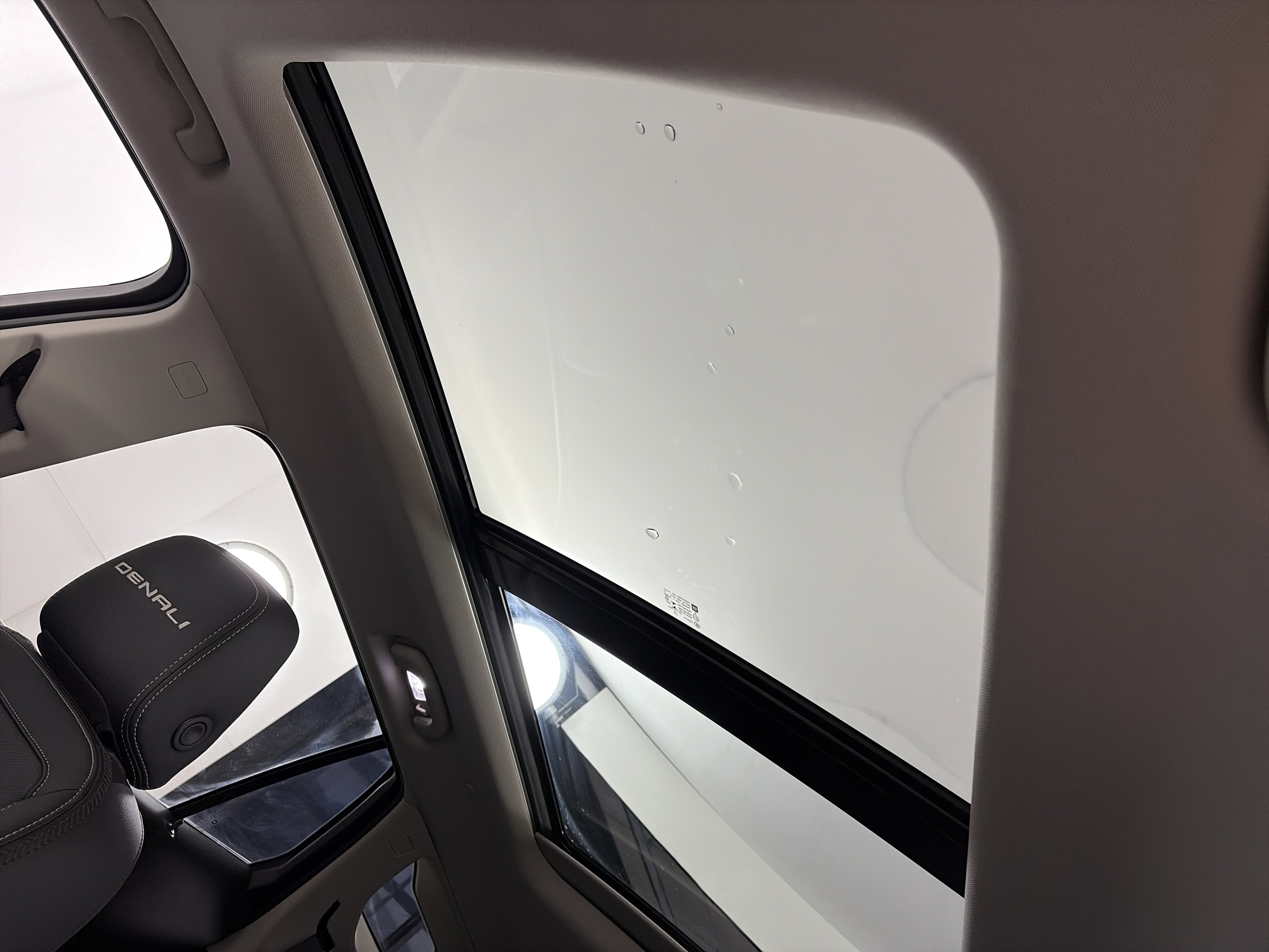 Certified 2022 GMC Terrain Denali w/ LPO, Floor Liner Package image 18