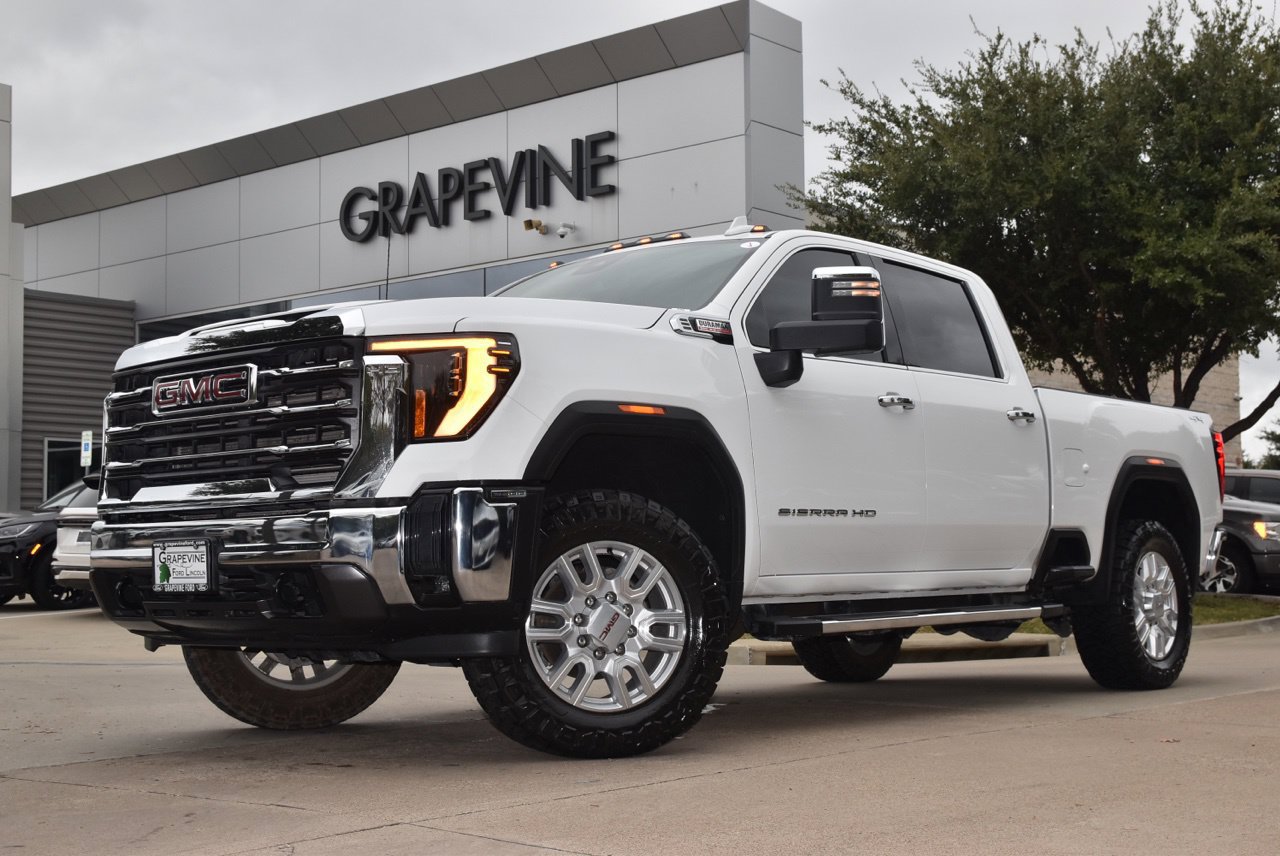 Used 2024 GMC Sierra 2500 SLT w/ SLT Convenience Package AWD/4WD image 2