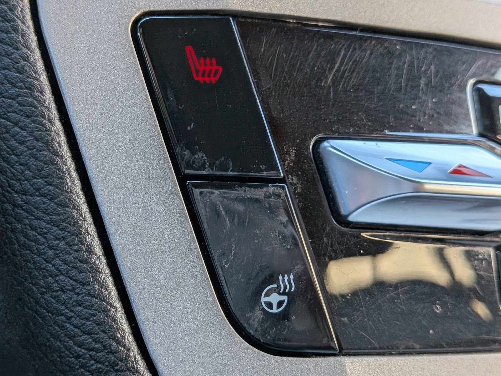 Certified 2023 Ford Explorer XLT w/ Equipment Group 202A image 26