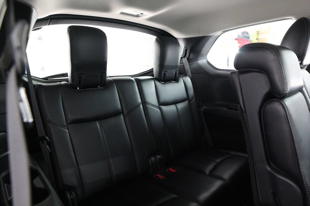 Used 2020 Nissan Pathfinder SL AWD/4WD image 46