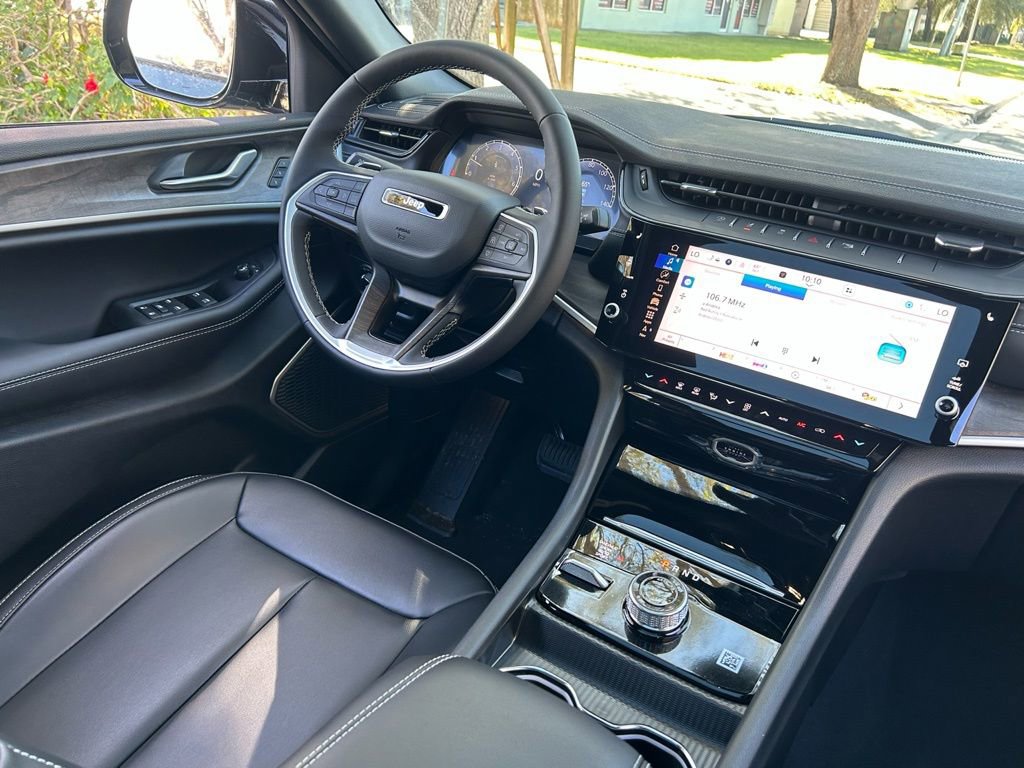 New 2026 Jeep Grand Cherokee Limited image 9