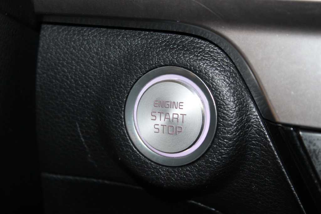 Used 2025 Kia Telluride S FWD image 29