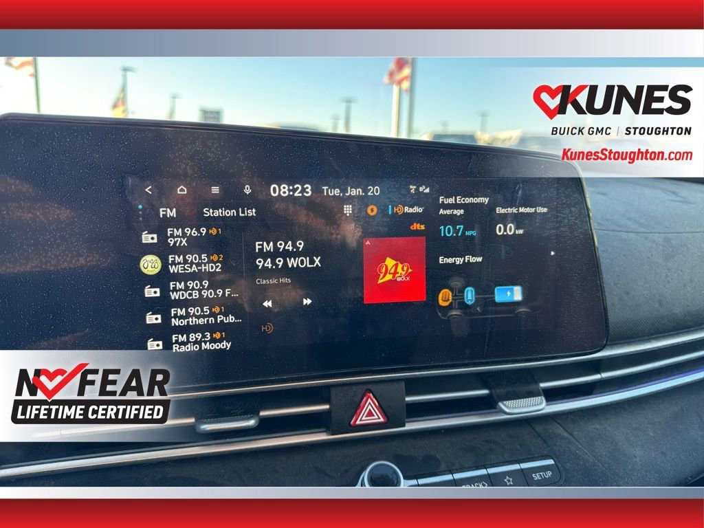 Used 2023 Hyundai Elantra Limited image 28