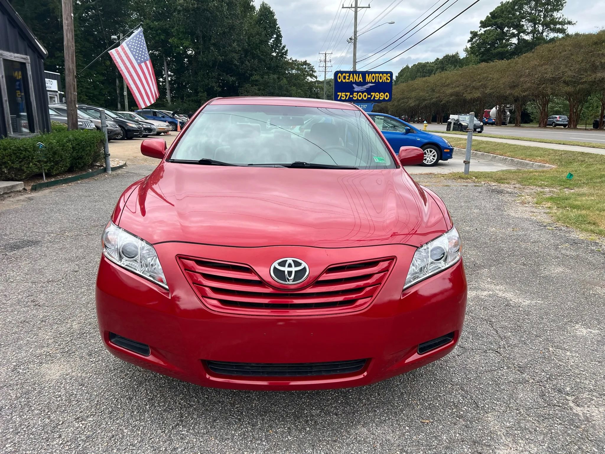 Used 2009 Toyota Camry LE image 2