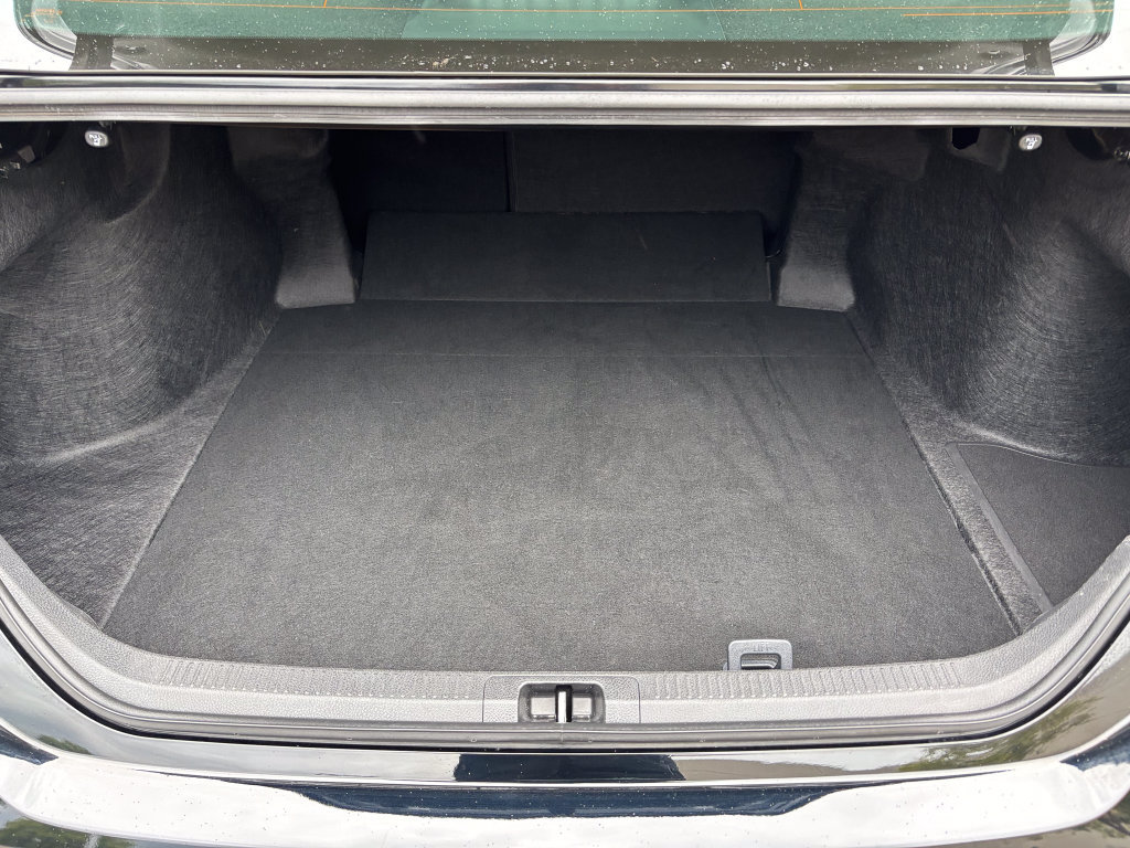 Used 2026 Toyota Camry LE FWD image 40