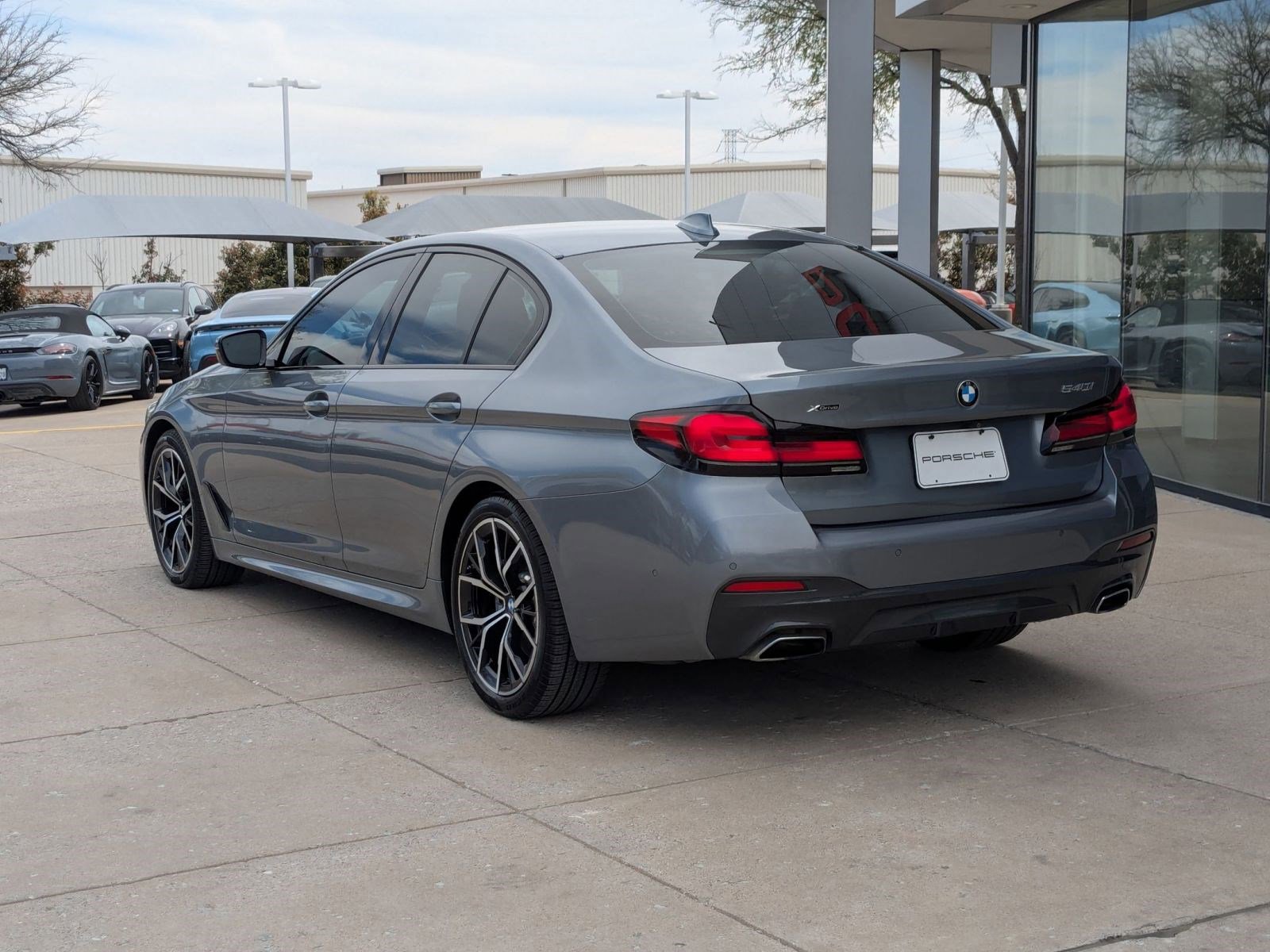 Used 2021 BMW 540i xDrive 540i xDrive image 3