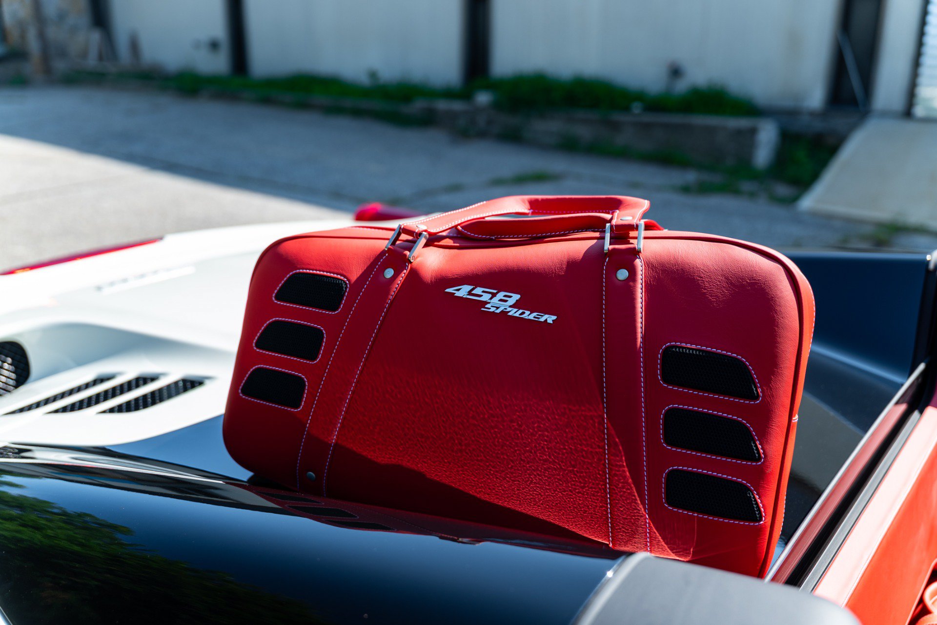 Used 2014 Ferrari 458 Spider RWD image 7