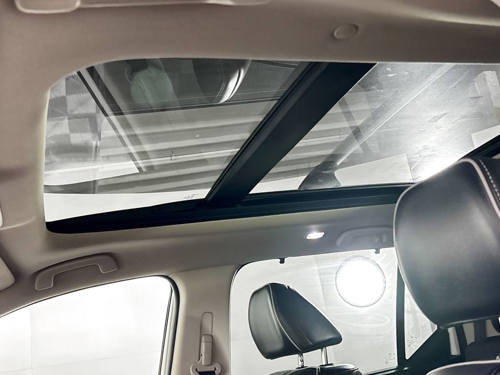 Used 2023 Honda Pilot Elite image 19