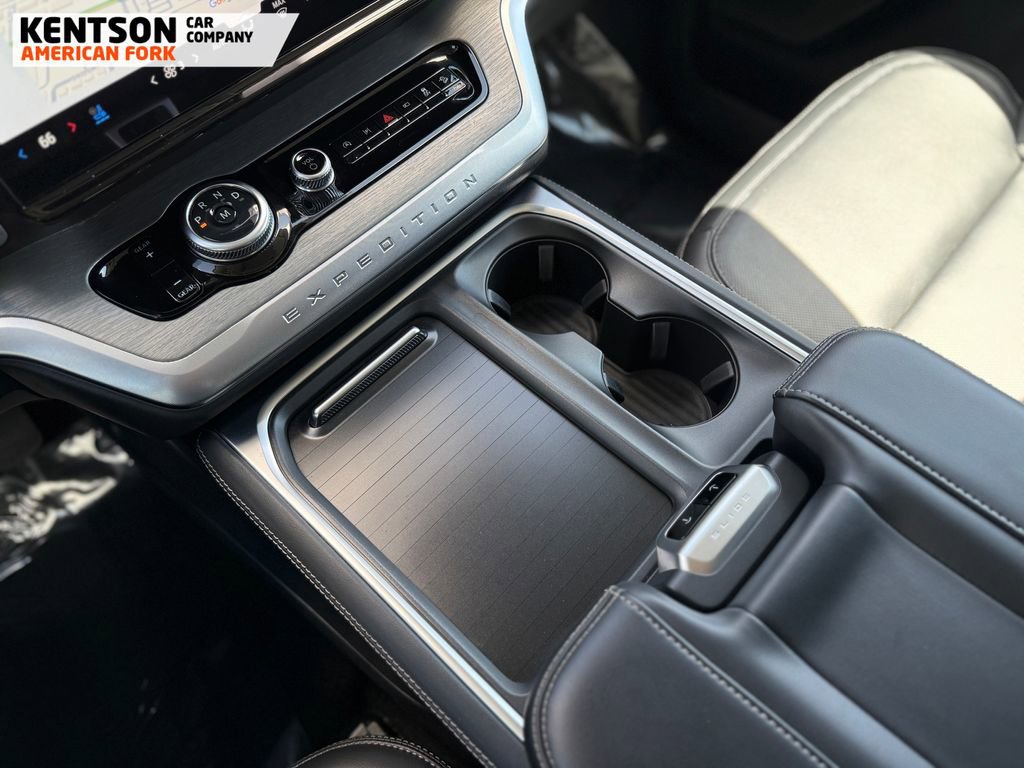 Used 2025 Ford Expedition Max Platinum image 24