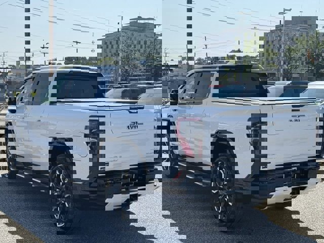 New 2025 GMC Sierra EV Denali image 3