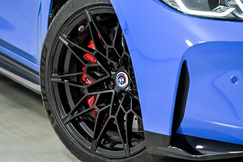 Used 2022 BMW M3 Competition w/ M Carbon Exterior Package AWD/4WD image 4