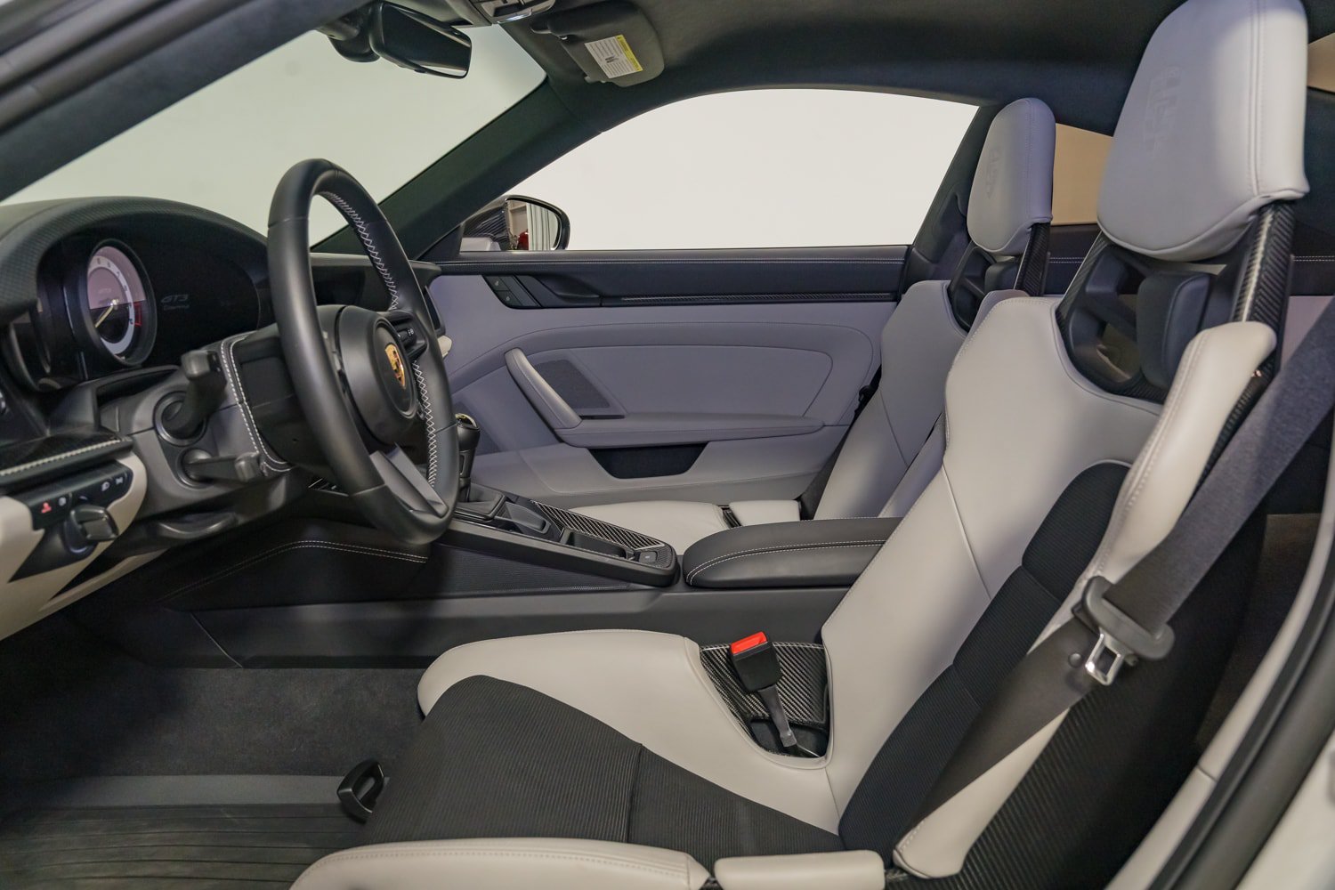 Used 2023 Porsche 911 GT3 RWD image 17