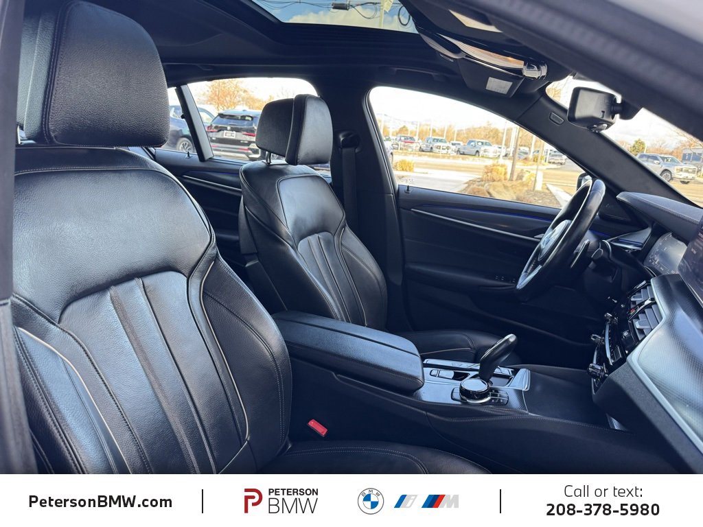 Used 2023 BMW M550i xDrive w/ Executive Package image 19
