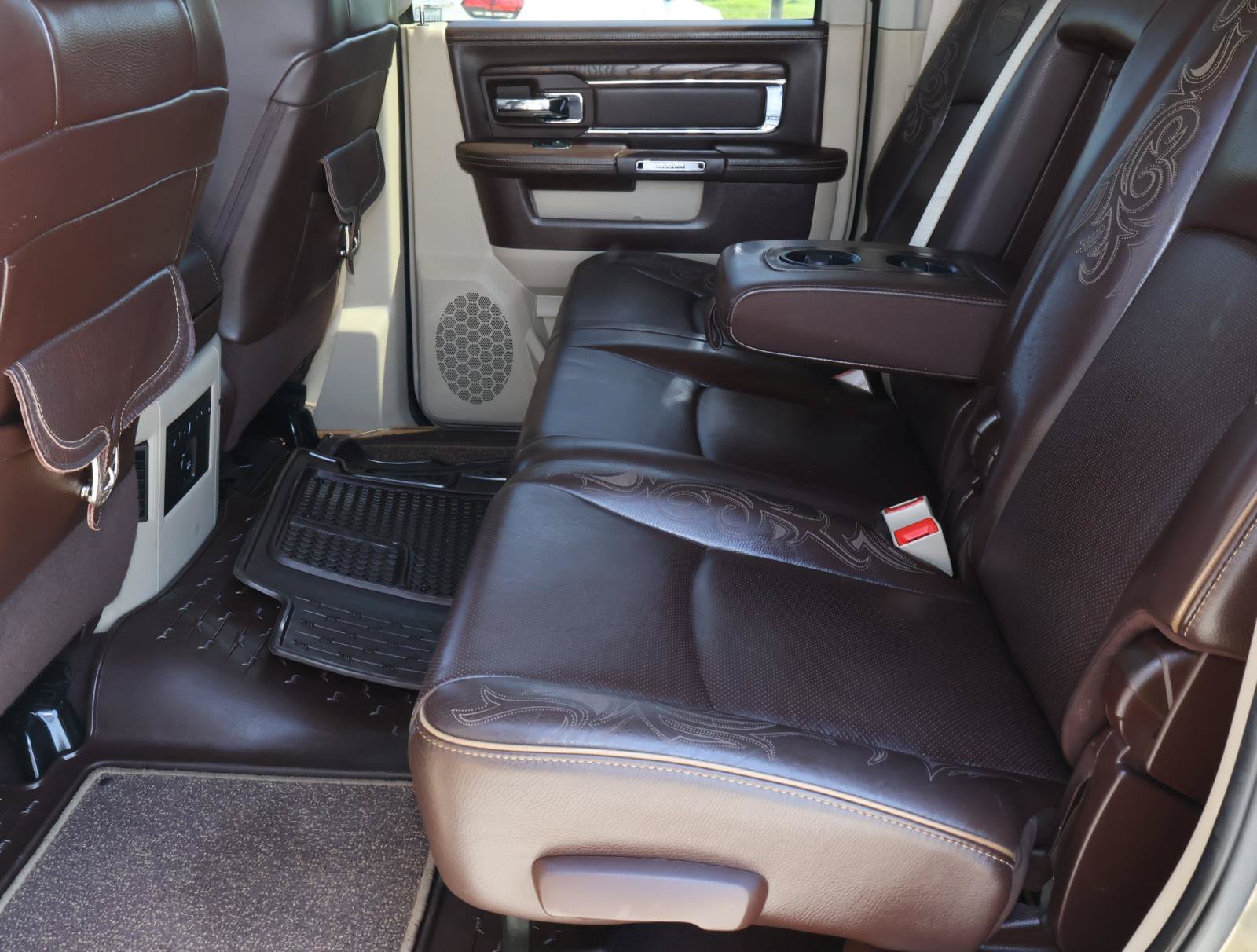 Used 2015 RAM 2500 Longhorn w/ Convenience Group AWD/4WD image 20