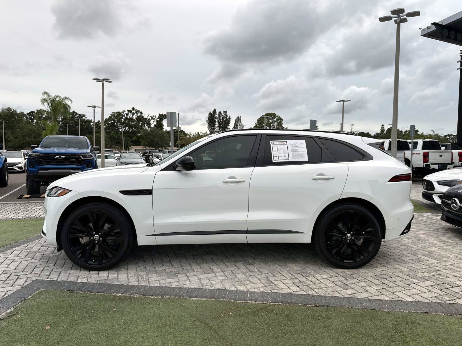 Used 2024 Jaguar F-PACE R-Dynamic S AWD/4WD image 3